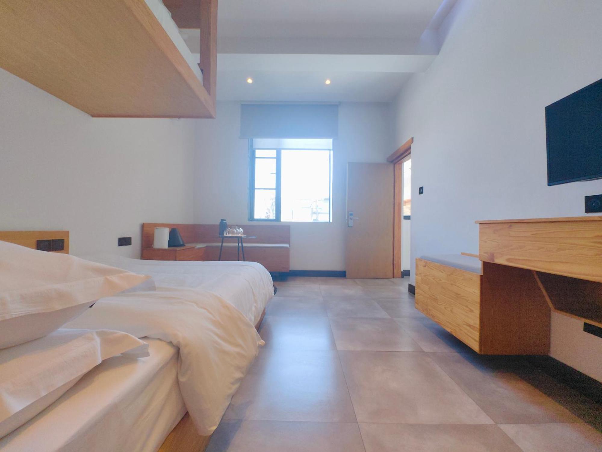 Dali Loft Travelling With Hostel ภายนอก รูปภาพ