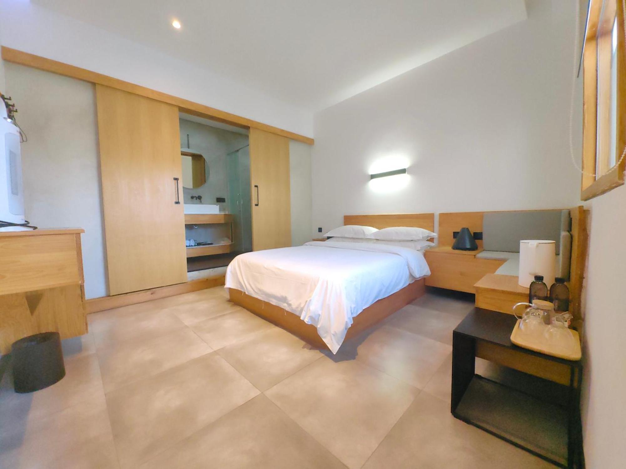 Dali Loft Travelling With Hostel ภายนอก รูปภาพ