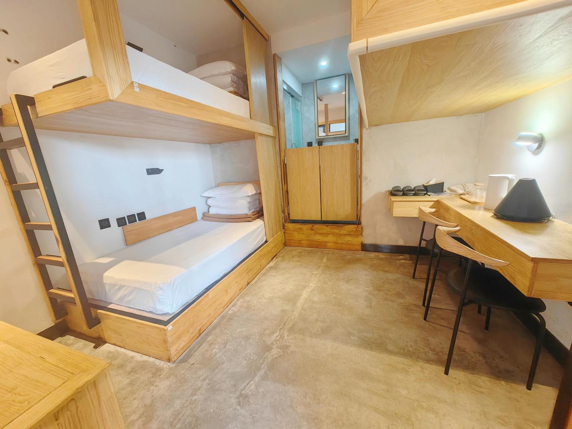 Dali Loft Travelling With Hostel ภายนอก รูปภาพ