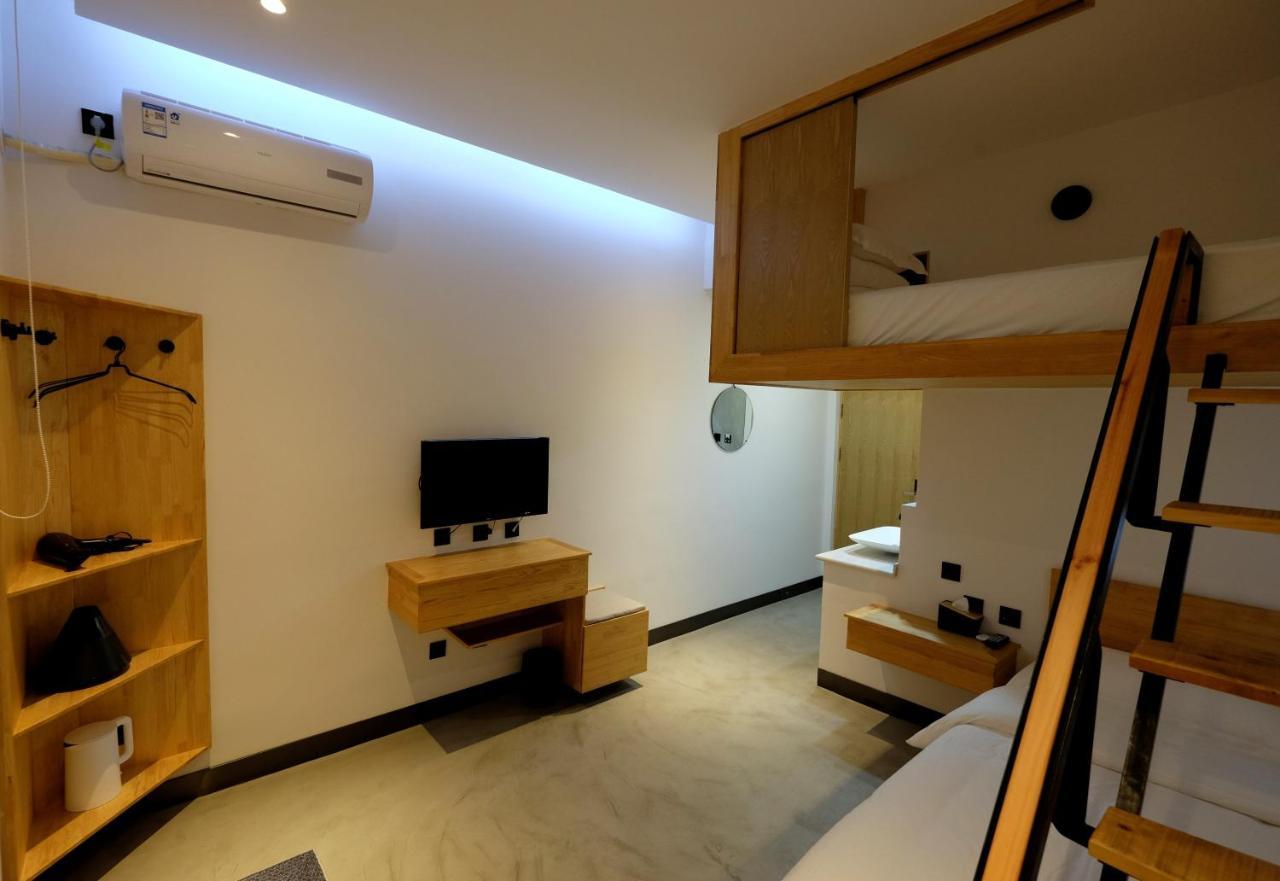 Dali Loft Travelling With Hostel ภายนอก รูปภาพ