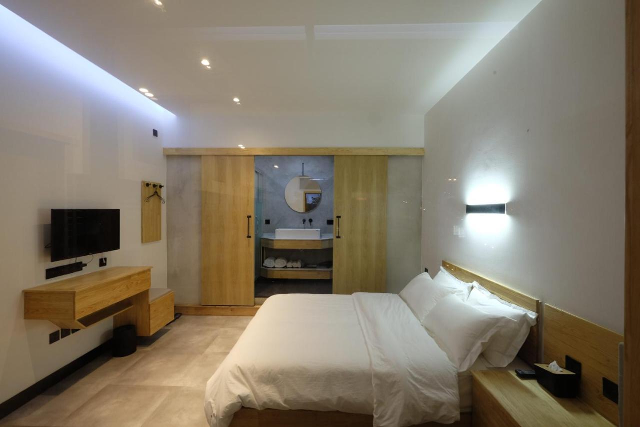 Dali Loft Travelling With Hostel ภายนอก รูปภาพ