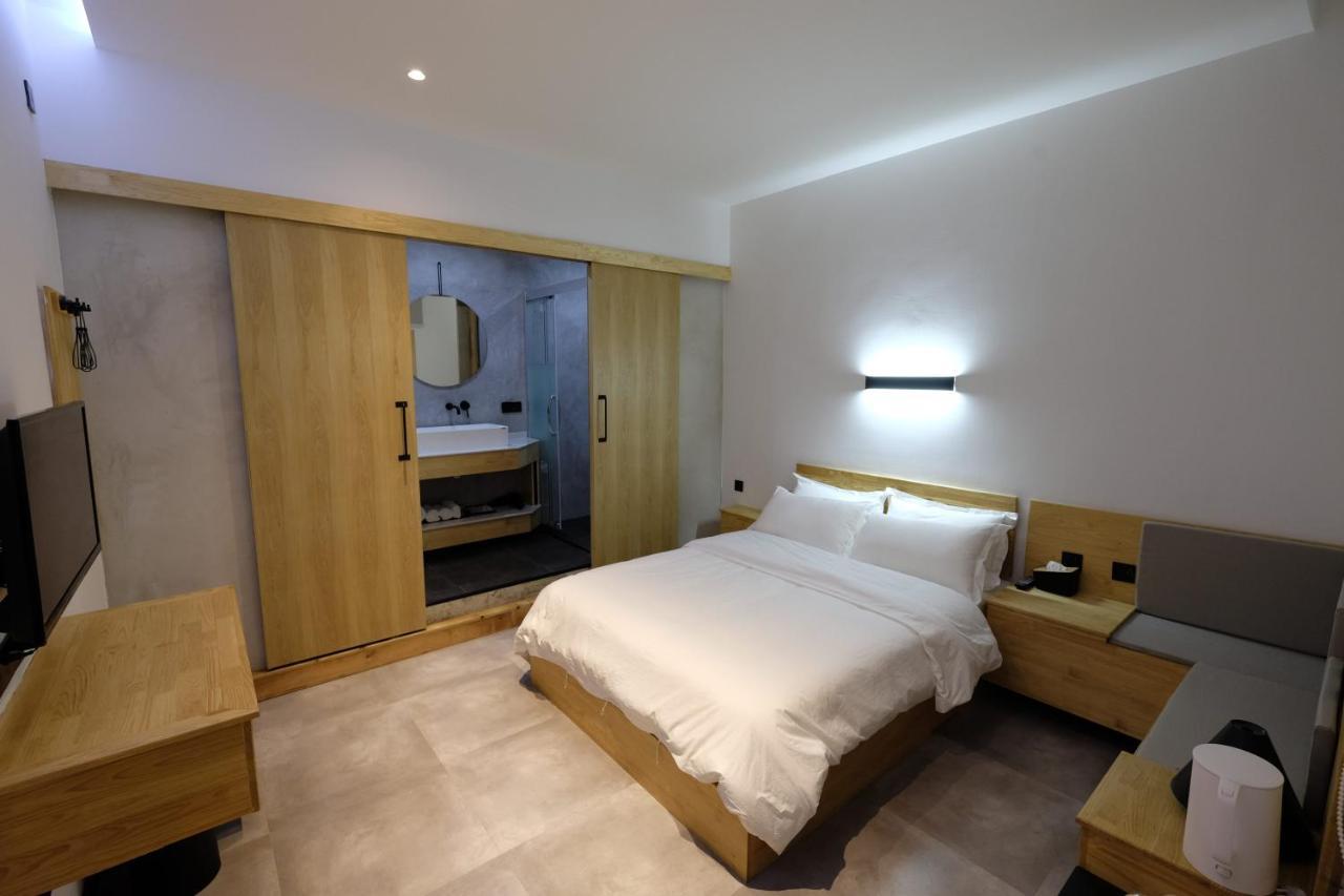 Dali Loft Travelling With Hostel ภายนอก รูปภาพ