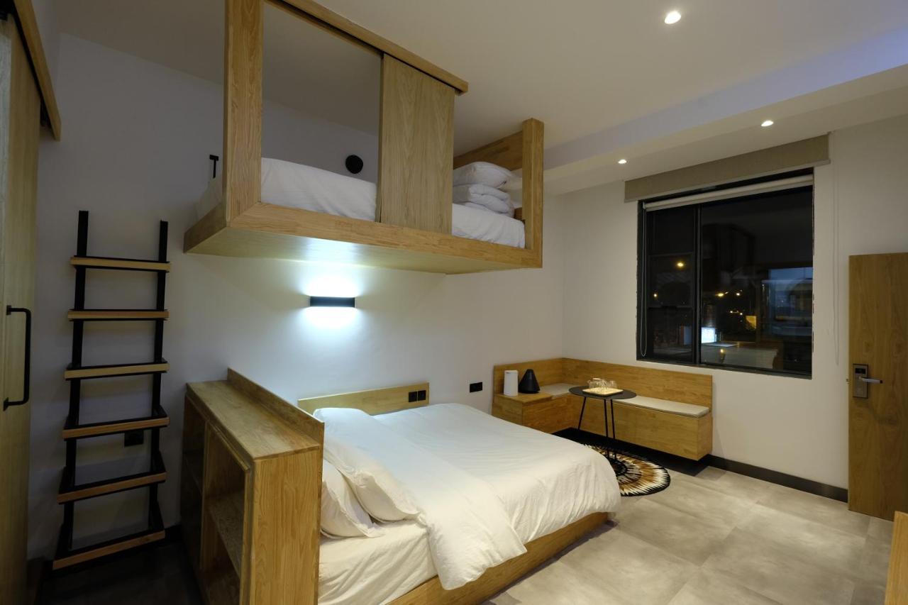 Dali Loft Travelling With Hostel ภายนอก รูปภาพ